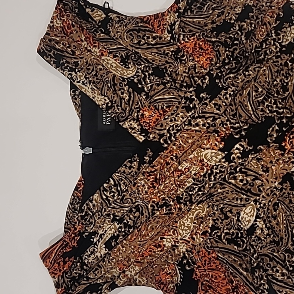 Adrianna Papell Paisley Horizontal Pleats Sleeveless V-Neck Dress Brown 6 - Picture 11 of 12